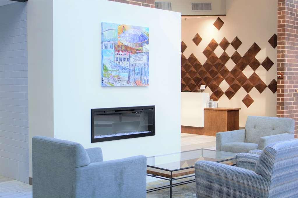 Best Western Plus Executive Residency Waterloo & Cedar Falls Interior photo