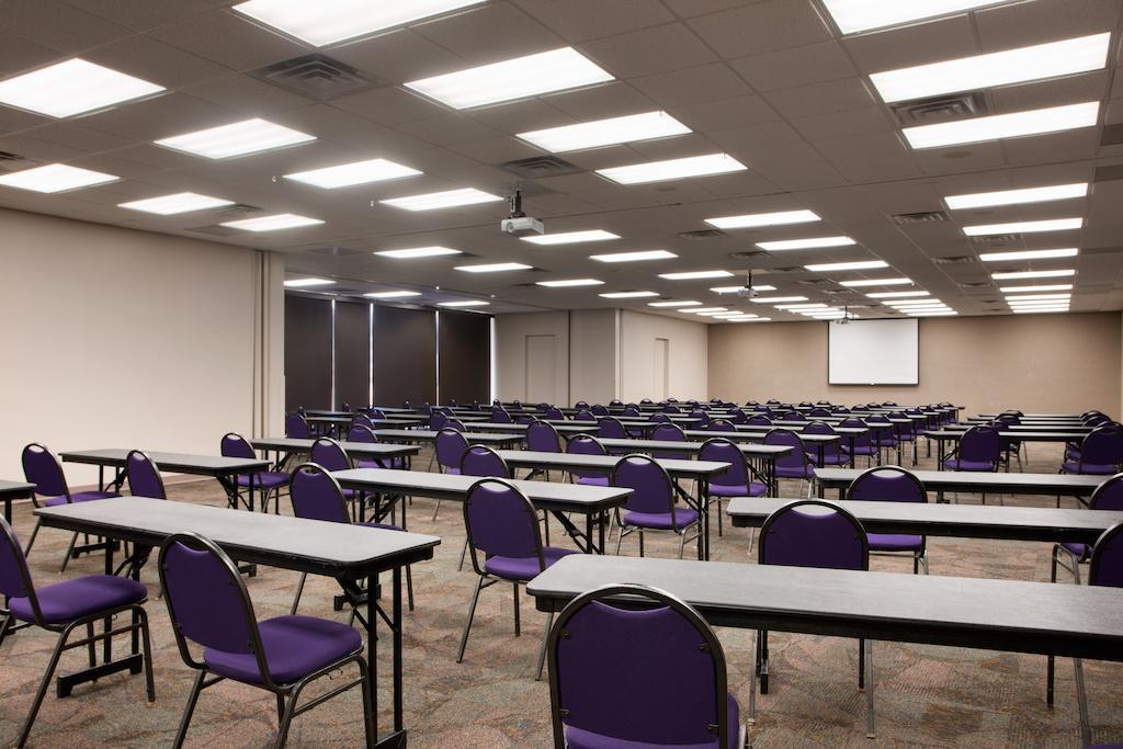 Best Western Plus Executive Residency Waterloo & Cedar Falls Exterior photo