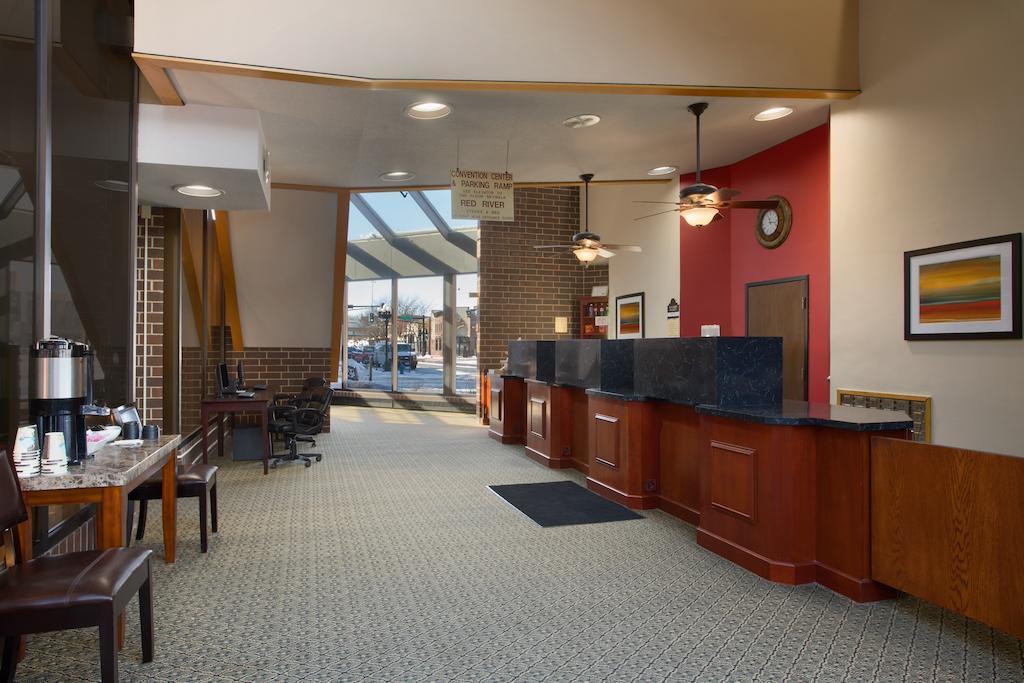 Best Western Plus Executive Residency Waterloo & Cedar Falls Exterior photo